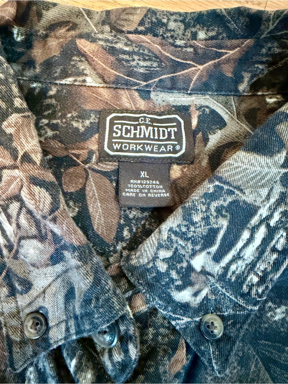 C.E. Schmidt Workwear Men's XL Camo Shirt Oak Leaf Bark Print Cotton Hunting - Picture 2 of 5